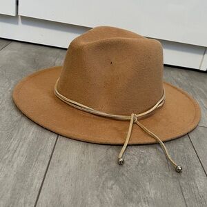 HOST PICK 🤎 Stylish Tan Fedora Hat 2 Interchangeable leather straps, 23.5"
